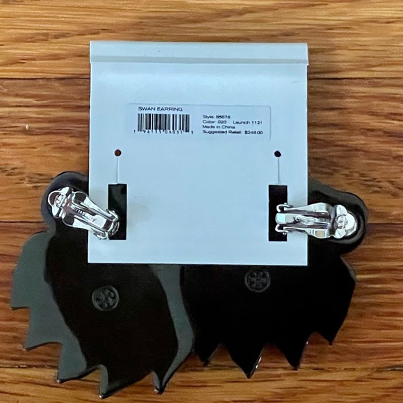 NWT TORY BURCH SWAN RESIN SWAROVSKI CRYSTAL EARRINGS - Picture 3 of 6